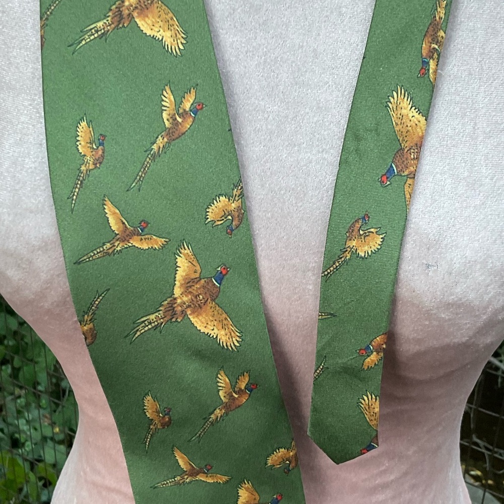 Galazan Gun & Rifle makers green silk pheasant duck hunting tie 66” x 3”